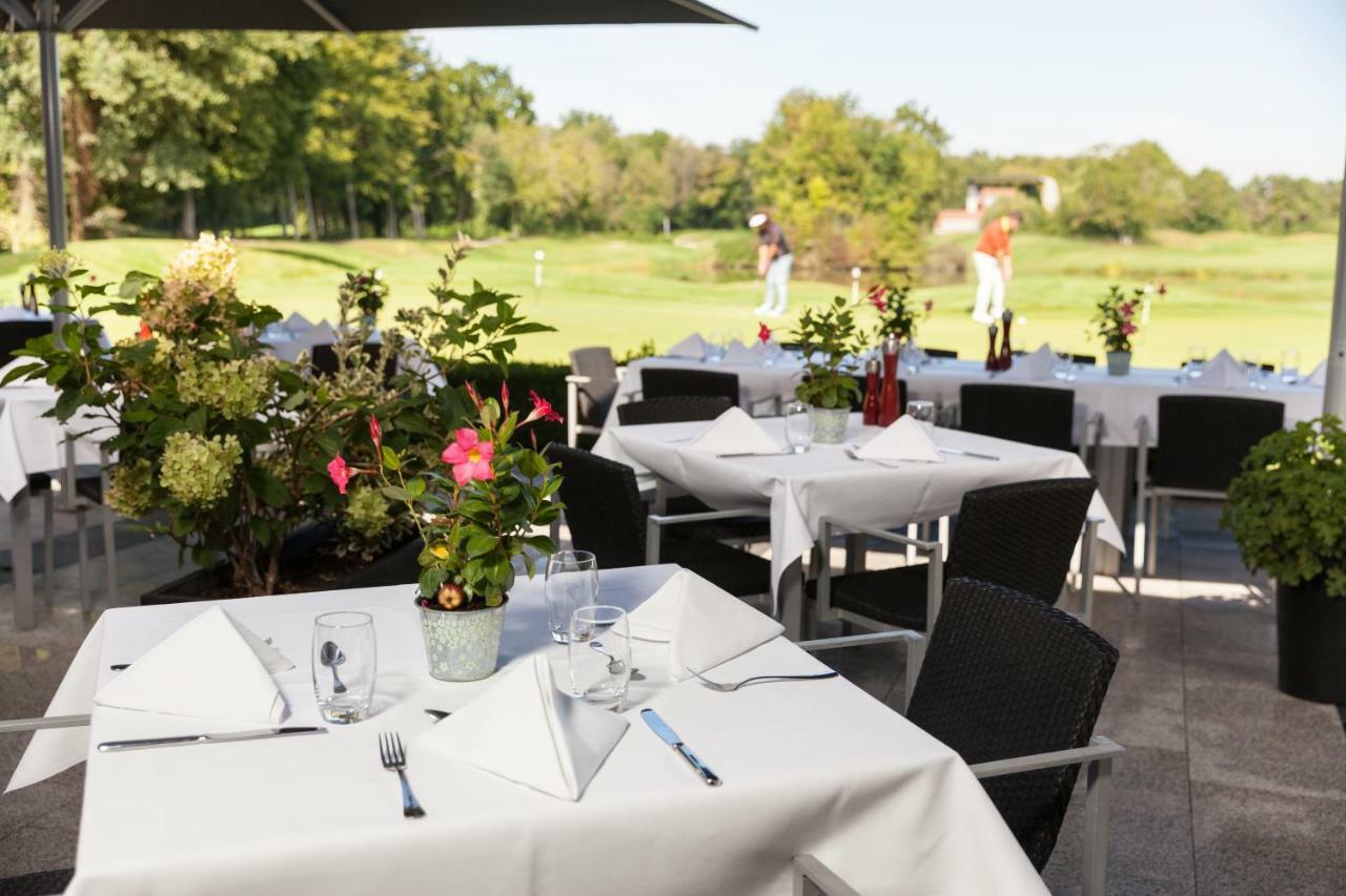 Le Kempferhof Golf Et Chateau-Hotel Plobsheim Екстер'єр фото